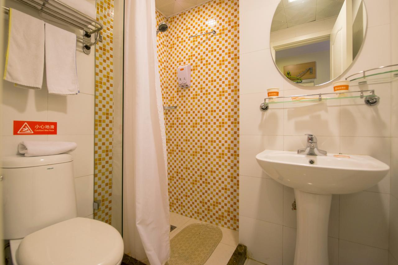 Home Inn Chongqing Nanping Pedestrian Street Branch Экстерьер фото