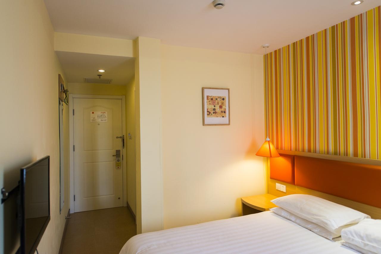 Home Inn Chongqing Nanping Pedestrian Street Branch Экстерьер фото